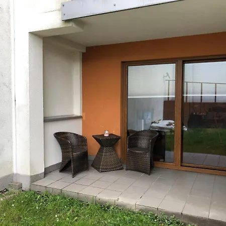 Apartament Holiday *