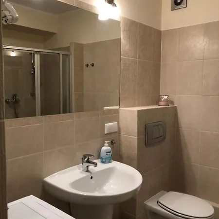 Apartament Holiday شقة *