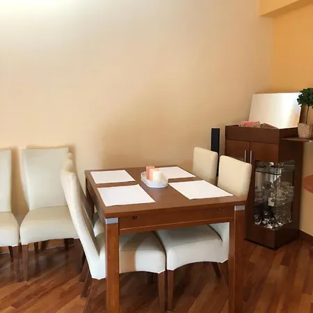 شقة Apartament Holiday *